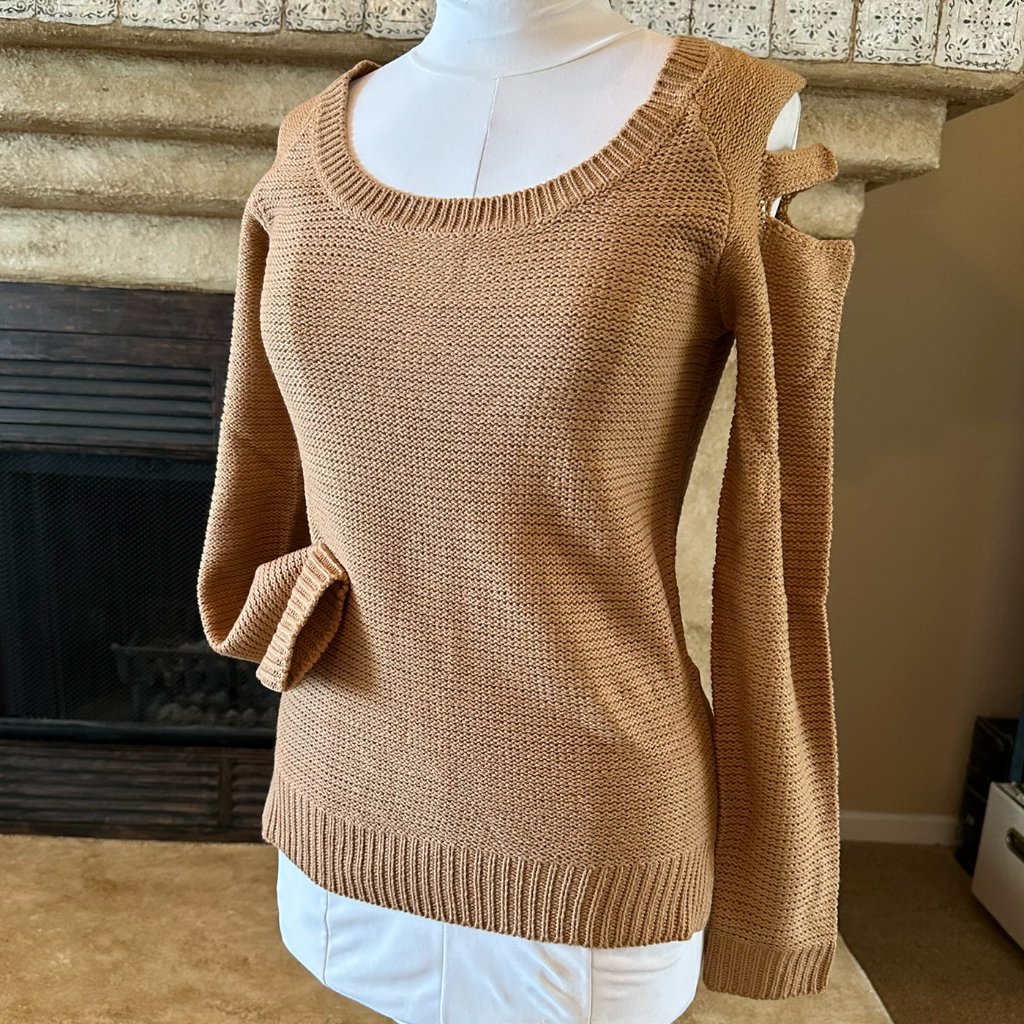 Cold Shoulder, Ripped Shoulder Sweater New